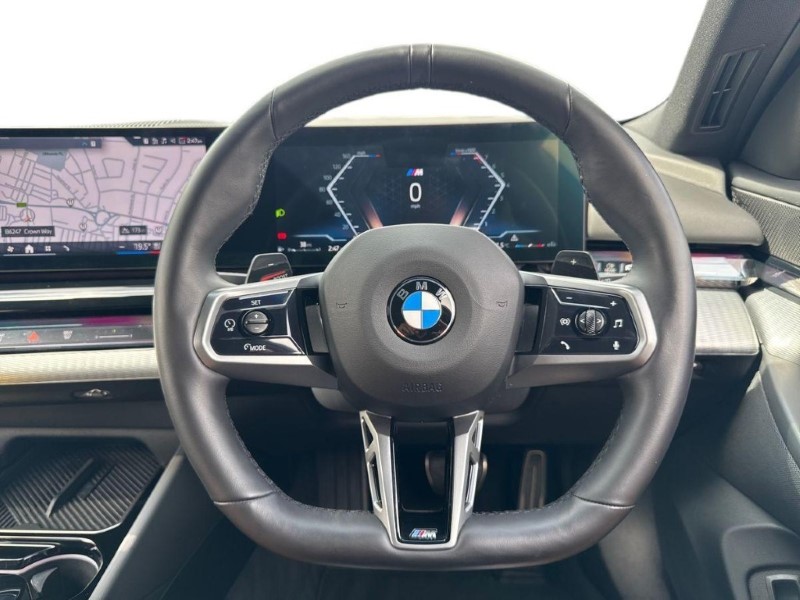 2025 (75) BMW 5 SERIES 520i M Sport 4dr Auto 5656048