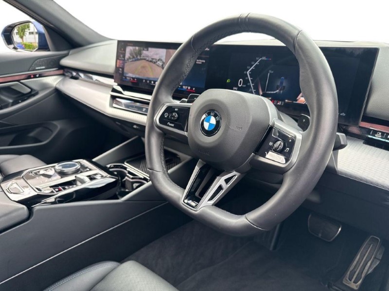 2025 (75) BMW 5 SERIES 520i M Sport 4dr Auto 5656049
