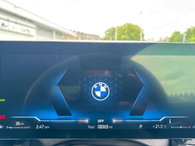 2025 (75) BMW 5 SERIES 520i M Sport 4dr Auto 5656052
