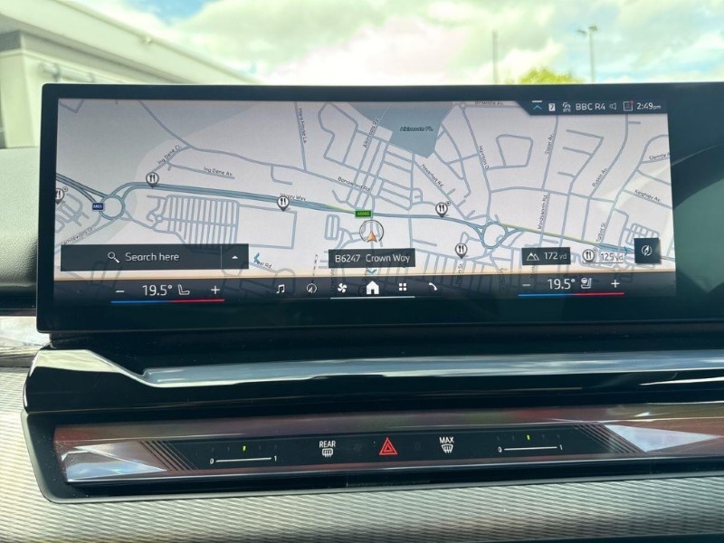 2025 (75) BMW 5 SERIES 520i M Sport 4dr Auto 5656070