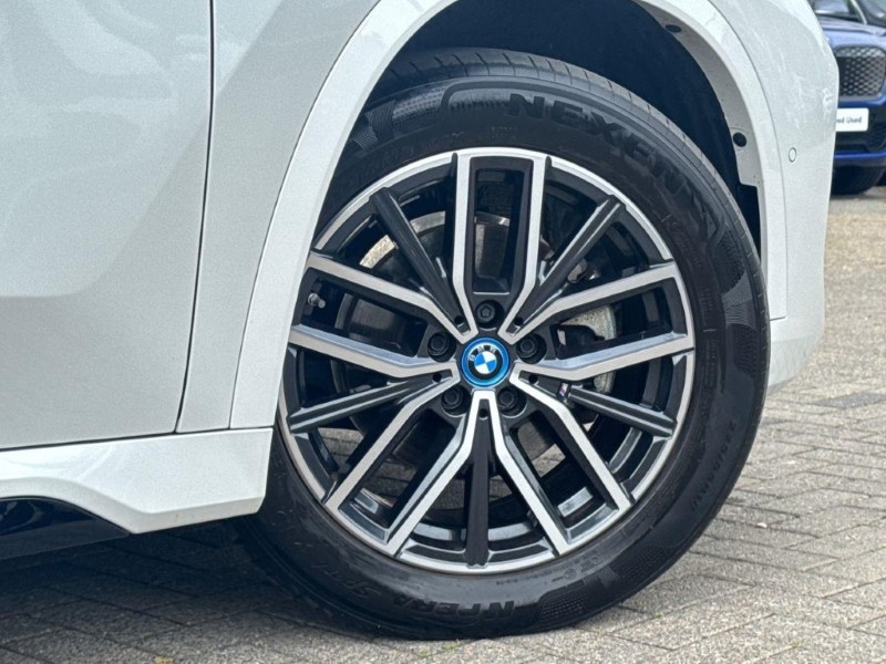 2024 (24) BMW iX1 150kW eDrive20 M Sport 65kWh 5dr Auto 5644552