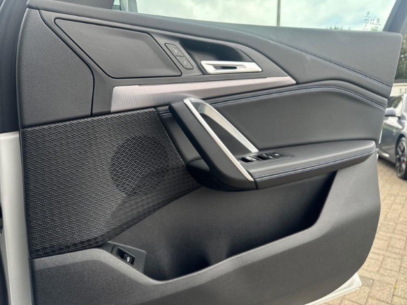 2024 (24) BMW iX1 150kW eDrive20 M Sport 65kWh 5dr Auto 5644525