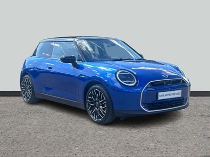 2024 (74) MINI COOPER 160kW SE Exclusive 54kWh 3dr Auto