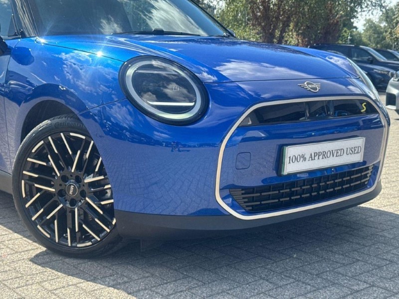 2024 (74) MINI COOPER 160kW SE Exclusive 54kWh 3dr Auto 5696891