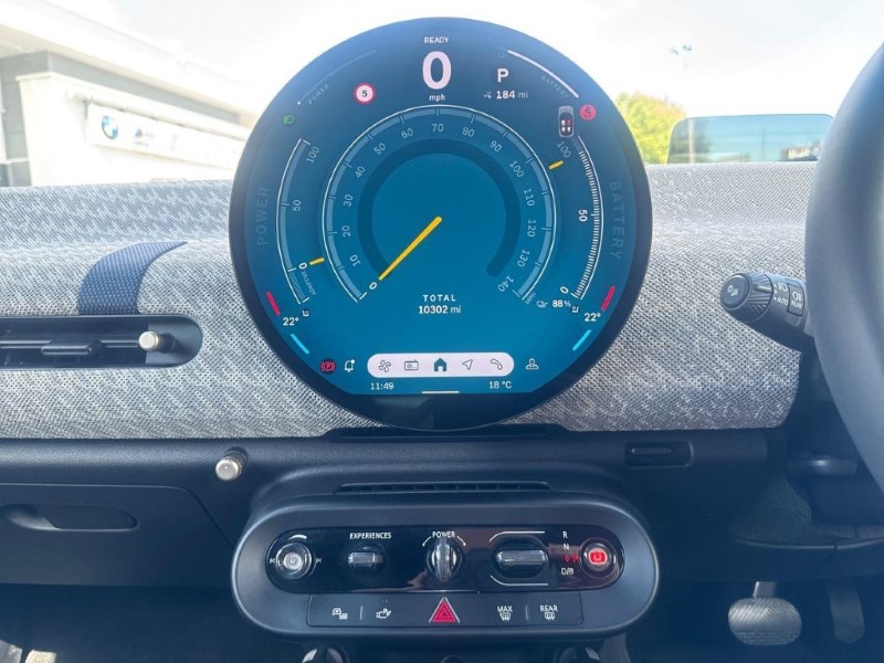 2024 (74) MINI COOPER 160kW SE Exclusive 54kWh 3dr Auto 5696859