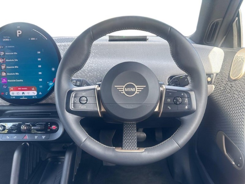 2024 (74) MINI COOPER 160kW SE Exclusive 54kWh 3dr Auto 5696855