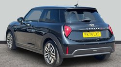 2024 (74) MINI COOPER 2.0 S Classic 3dr Auto 5711890