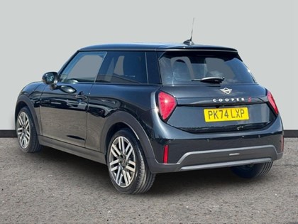 2024 (74) MINI COOPER 2.0 S Classic 3dr Auto