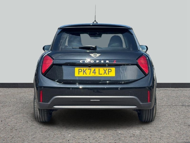 2024 (74) MINI COOPER 2.0 S Classic 3dr Auto 5711903