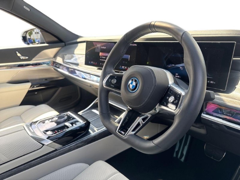2024 (73) BMW I7 400kW xDrive60 M Sport 105.7kWh 4dr Auto 5698343