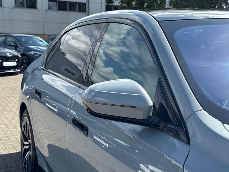 2024 (73) BMW I7 400kW xDrive60 M Sport 105.7kWh 4dr Auto 5698389