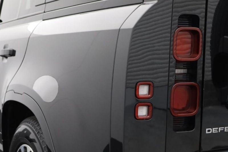 2022 (22) LAND ROVER DEFENDER 3.0 D250 XS Edition 110 5dr Auto 3361045