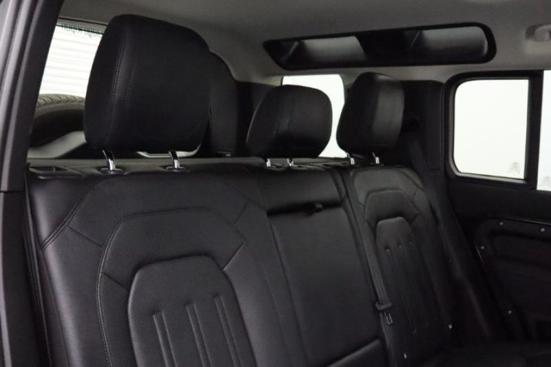 2022 (22) LAND ROVER DEFENDER 3.0 D250 XS Edition 110 5dr Auto 3361037