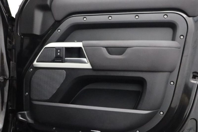 2022 (22) LAND ROVER DEFENDER 3.0 D250 XS Edition 110 5dr Auto 3361016