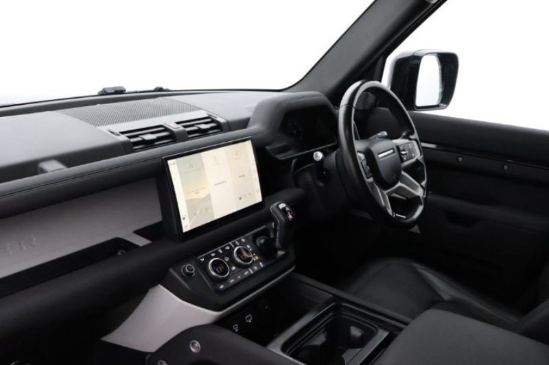 2022 (22) LAND ROVER DEFENDER 3.0 D250 XS Edition 110 5dr Auto 3361040