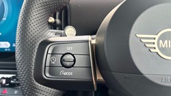2025 (75) MINI COOPER 2.0 S Sport 3dr Auto 5700181