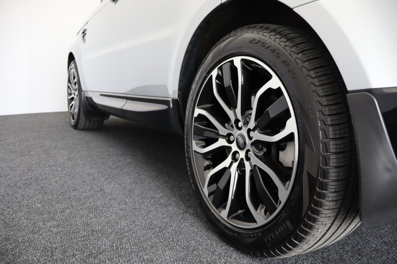 2022 (22) LAND ROVER RANGE ROVER SPORT 3.0 D300 HSE Silver 5dr Auto 3306218