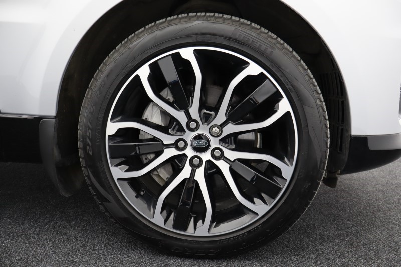 2022 (22) LAND ROVER RANGE ROVER SPORT 3.0 D300 HSE Silver 5dr Auto 3306191