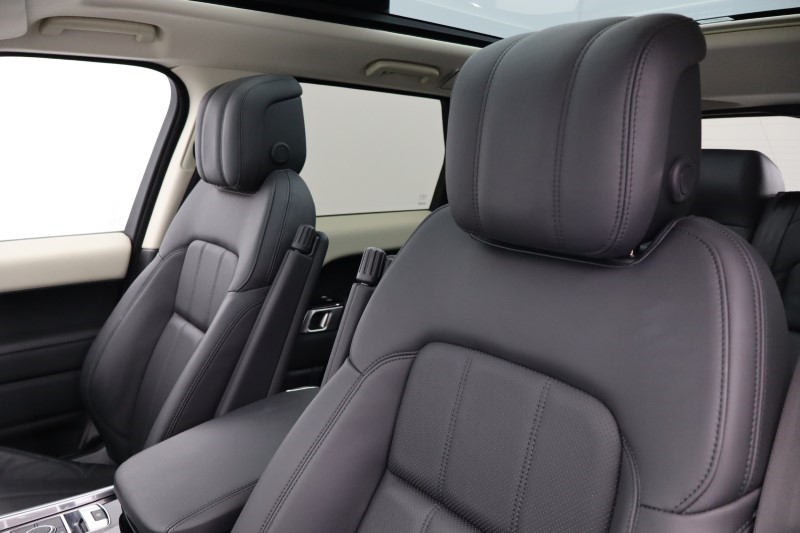 2022 (22) LAND ROVER RANGE ROVER SPORT 3.0 D300 HSE Silver 5dr Auto 3306211