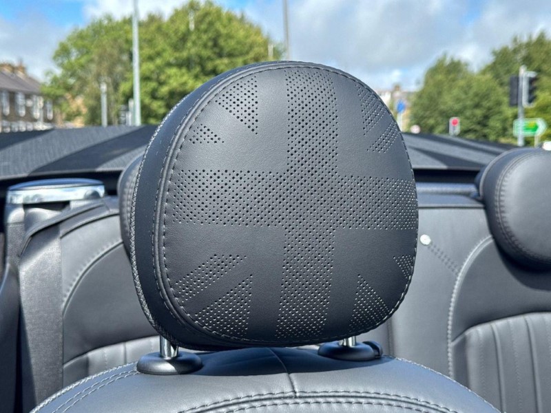 2024 (74) MINI CONVERTIBLE 2.0 John Cooper Works 2dr 5688280