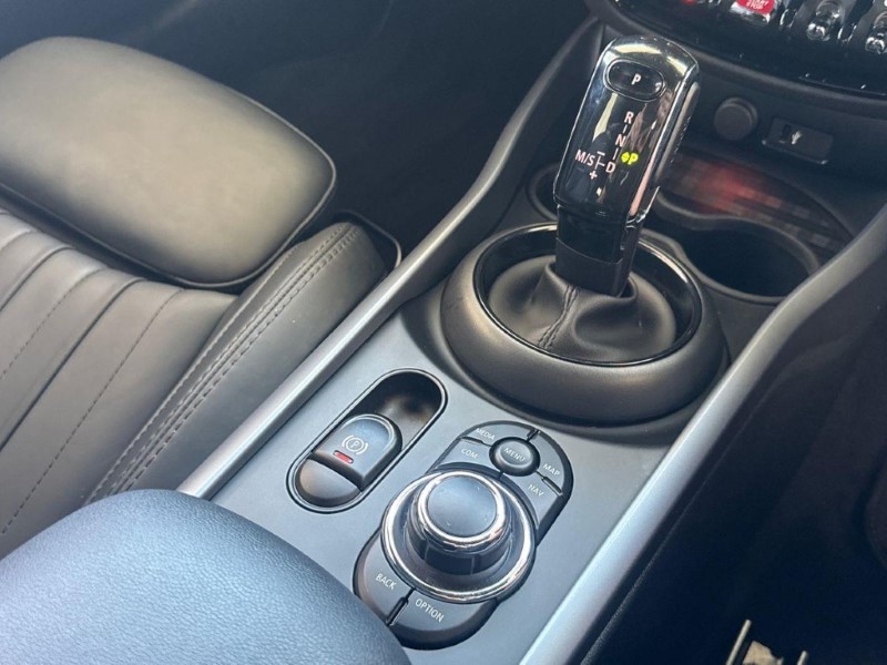 2022 (72) MINI CLUBMAN 2.0 [178] Cooper S Exclusive 6dr 5709064