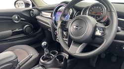 2022 (22) MINI HATCHBACK 1.5 Cooper Classic 3dr 5672897