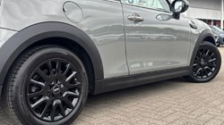 2022 (22) MINI HATCHBACK 1.5 Cooper Classic 3dr 5672934