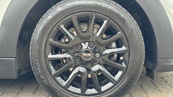 2022 (22) MINI HATCHBACK 1.5 Cooper Classic 3dr 5672905