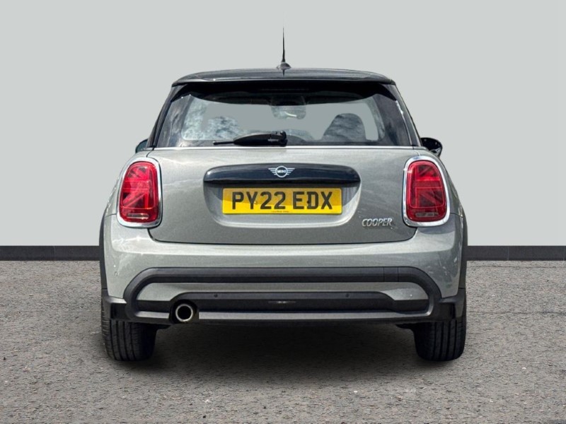 2022 (22) MINI HATCHBACK 1.5 Cooper Classic 3dr 5672906