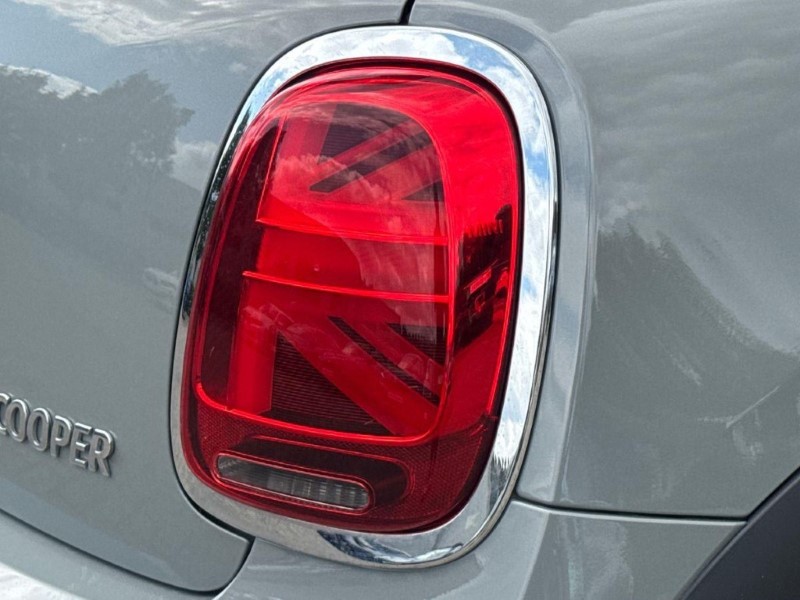 2022 (22) MINI HATCHBACK 1.5 Cooper Classic 3dr 5672933