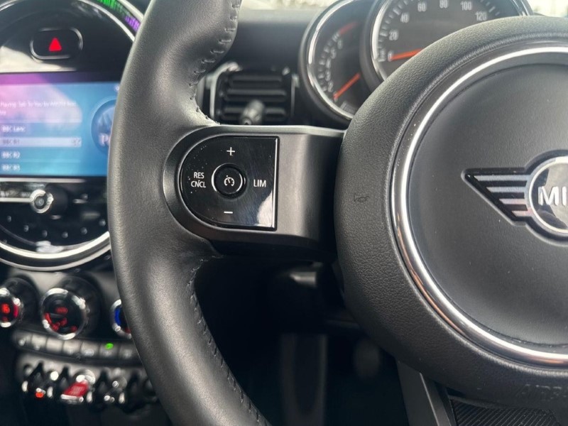 2022 (22) MINI HATCHBACK 1.5 Cooper Classic 3dr 5672908