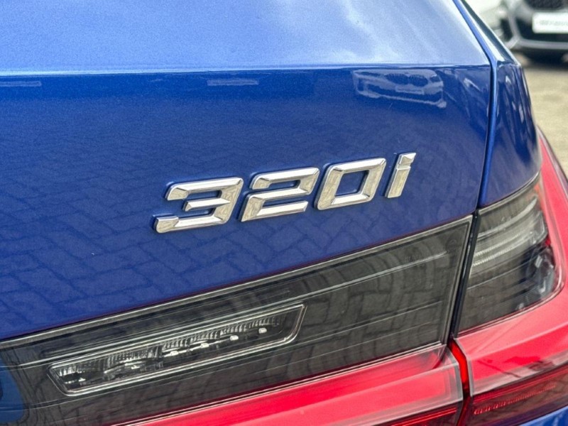 2025 (75) BMW 3 SERIES 320i M Sport 5dr Step Auto 5724296