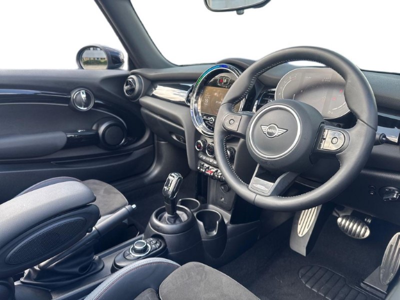2024 (24) MINI CONVERTIBLE 1.5 Cooper Sport Premium 2dr Auto 5729986