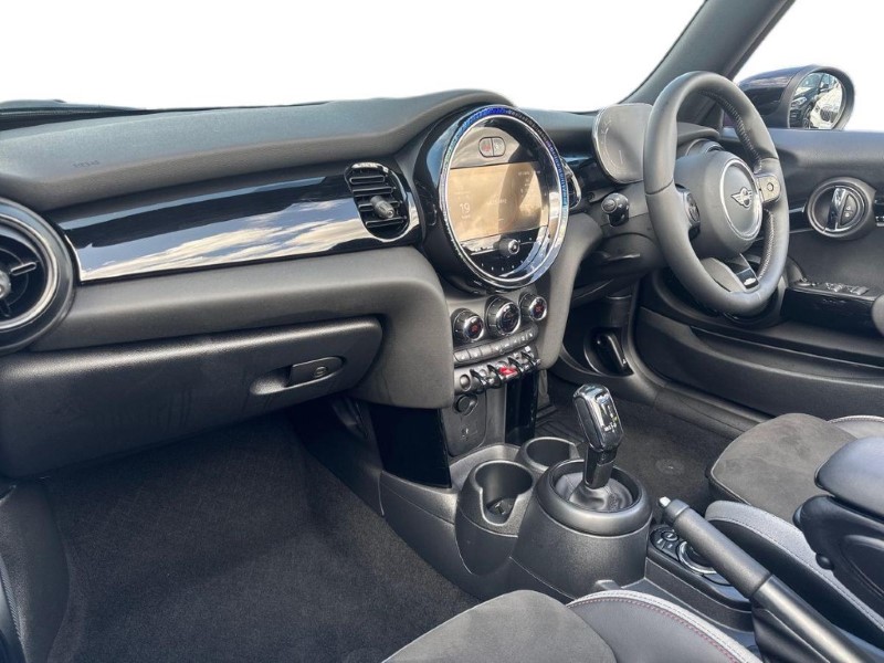 2024 (24) MINI CONVERTIBLE 1.5 Cooper Sport Premium 2dr Auto 5729987
