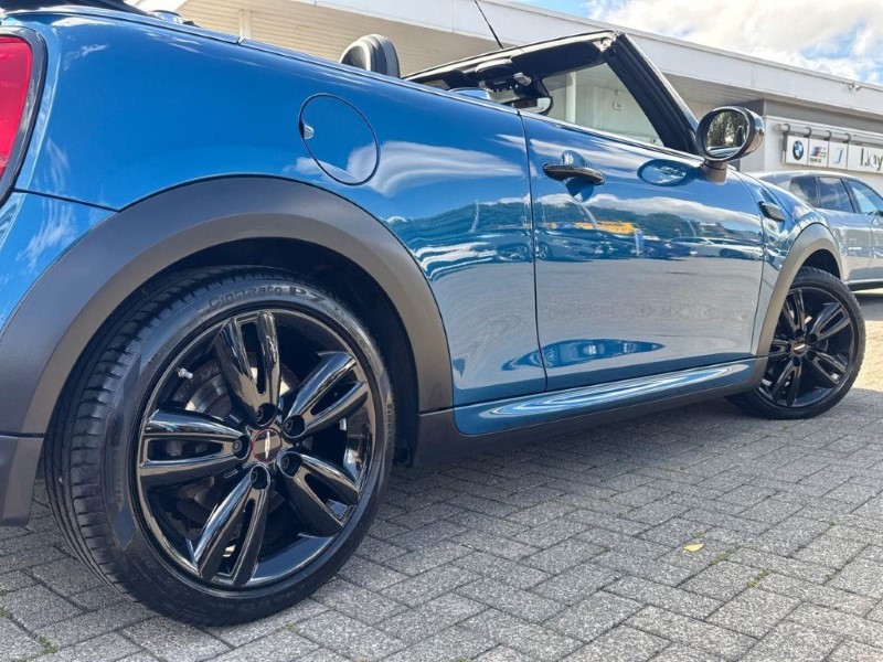 2024 (24) MINI CONVERTIBLE 1.5 Cooper Sport Premium 2dr Auto 5730026
