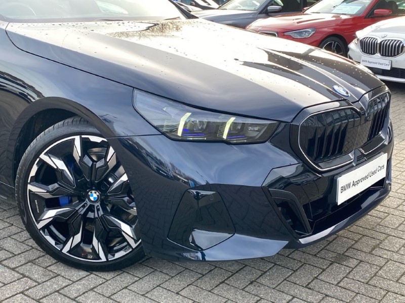 2025 (75) BMW 5 SERIES 530e M Sport Pro 5dr Auto 5732198