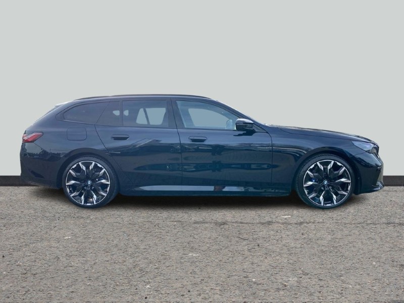 2025 (75) BMW 5 SERIES 530e M Sport Pro 5dr Auto 5732160