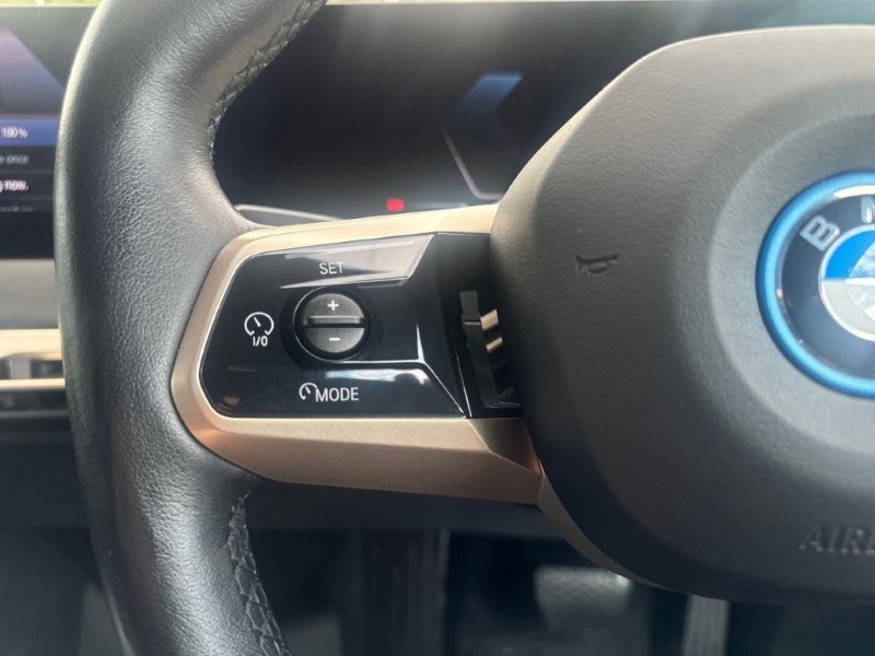 2022 (71) BMW iX 240kW xDrive40 M Sport 76.6kWh 5dr Auto 5796788