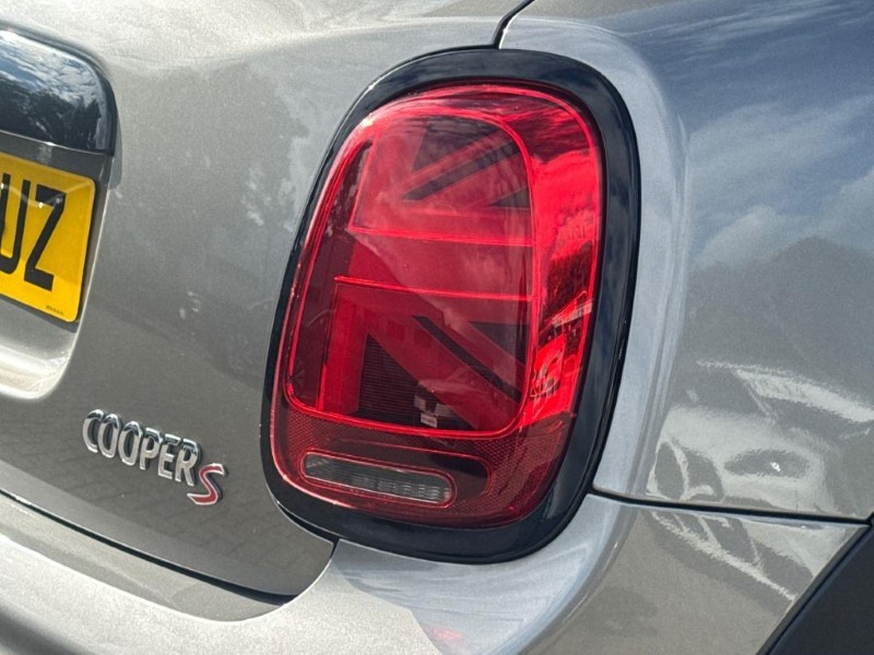 2019 (68) MINI HATCHBACK 2.0 Cooper S Sport II 5dr Auto 5802675
