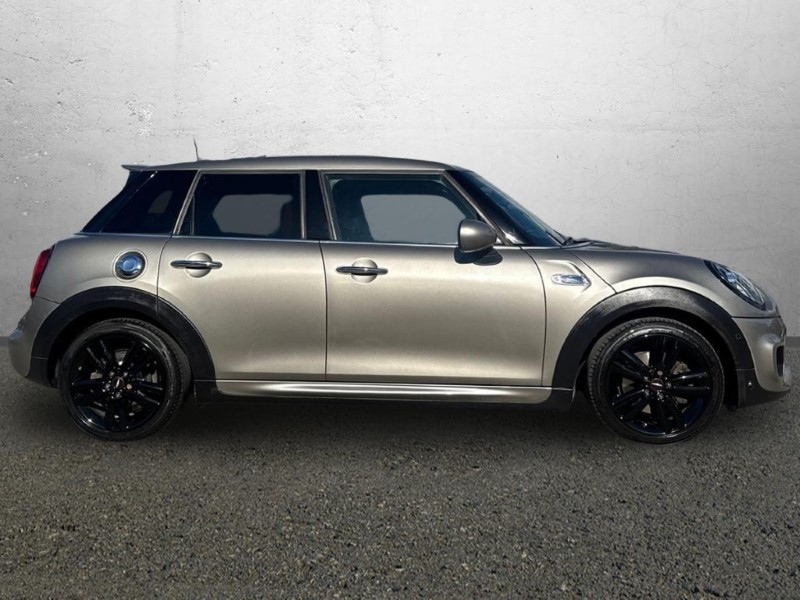 2019 (68) MINI HATCHBACK 2.0 Cooper S Sport II 5dr Auto 5802631