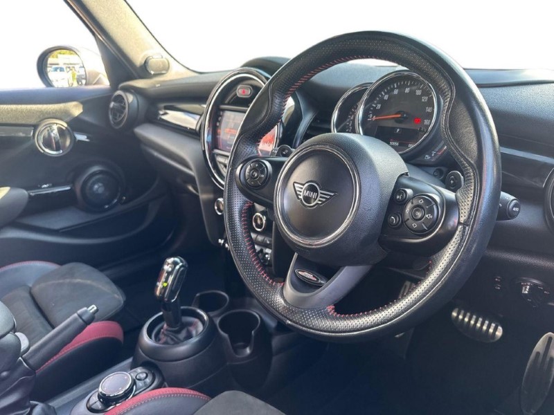 2019 (68) MINI HATCHBACK 2.0 Cooper S Sport II 5dr Auto 5802634