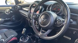 2019 (68) MINI HATCHBACK 2.0 Cooper S Sport II 5dr Auto 5802634