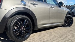 2019 (68) MINI HATCHBACK 2.0 Cooper S Sport II 5dr Auto 5802676