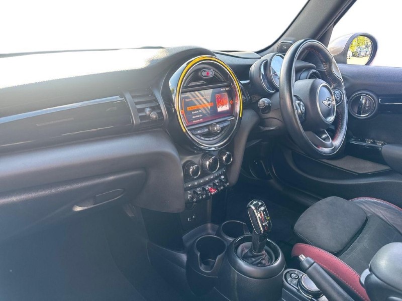 2019 (68) MINI HATCHBACK 2.0 Cooper S Sport II 5dr Auto 5802635