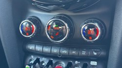 2019 (68) MINI HATCHBACK 2.0 Cooper S Sport II 5dr Auto 5802658