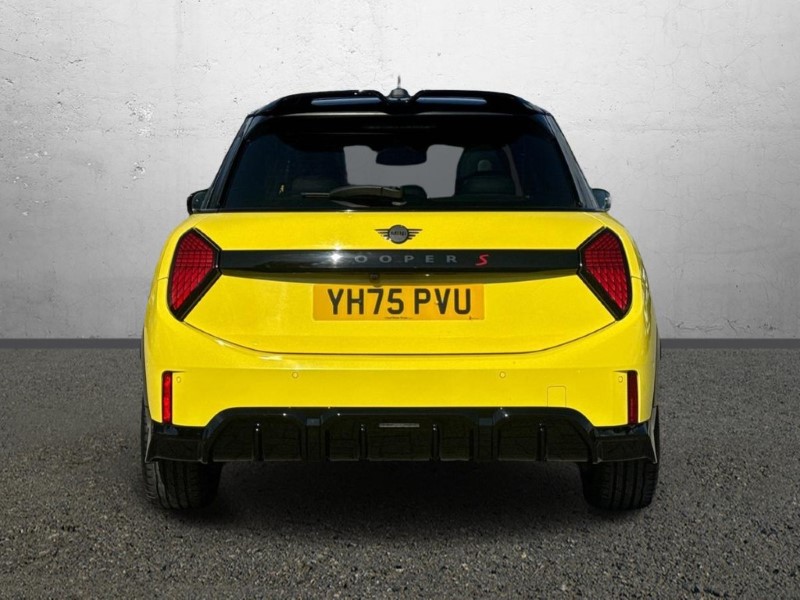 2025 (75) MINI COOPER 2.0 S Sport 5dr Auto 5810857