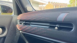 2025 (75) MINI COOPER 2.0 S Sport 5dr Auto 5810875