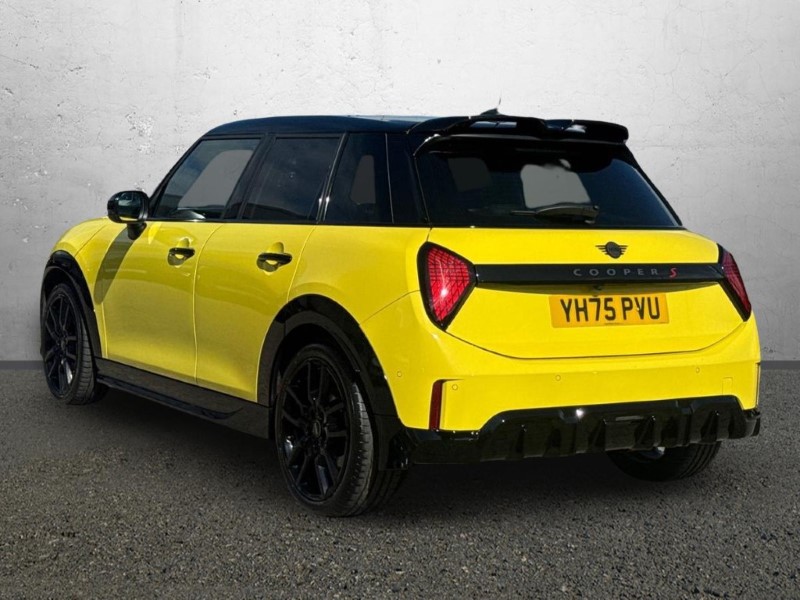 2025 (75) MINI COOPER 2.0 S Sport 5dr Auto