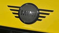 2025 (75) MINI COOPER 2.0 S Sport 5dr Auto 5810887
