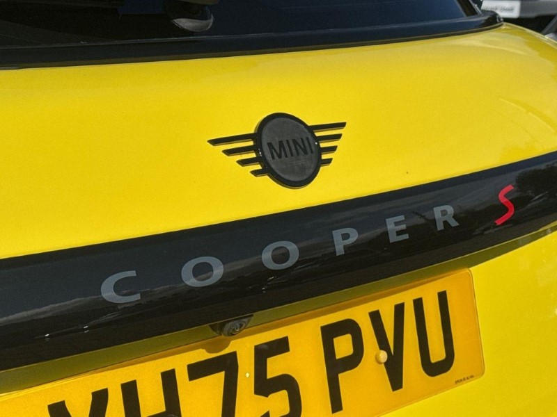 2025 (75) MINI COOPER 2.0 S Sport 5dr Auto 5810888